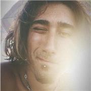 Sono studente di lingue orientali, studiato presso liceo linguistico conseguita certificazione A2 di tedesco